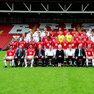 Bristol City First Team: Unified Squad Photo - 09-10 Season