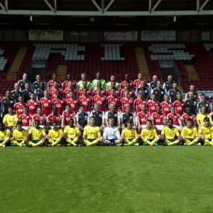 Bristol City First Team: United in Blue (2011-2012)