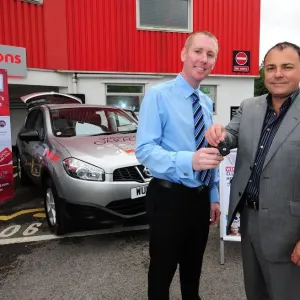 Bristol City FC Print: Wessex Garages Hand Over New Media Car