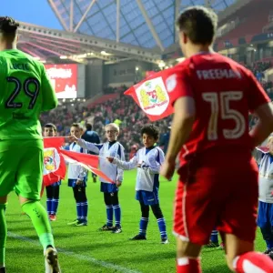 Bristol City Honors Preston North End with Guard of Honor at Ashton Gate (December 17, 2016)