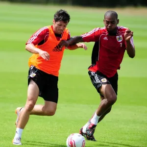 Bristol City Print: Ivan Sproule and Marvin Elliott in Action