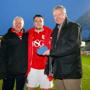 Bristol City: Lee Tomlin Receives Man of the Match Award vs. Birmingham City (January 2016)