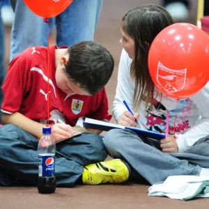 Bristol City Open Day: A Glimpse into Season 10-11 First Team Training Bristol City Open Day: A Glimpse into Season 10-11 First Team Training