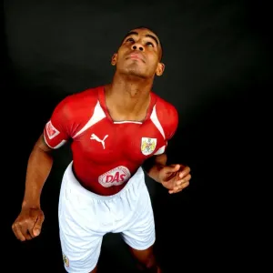 Bristol City Portraits: Portraits 08-09: Marvin Elliott Bristol City Portraits: Portraits 08-09: Marvin Elliott