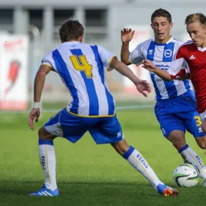 Bristol City U18s Framed Print Collection: Bristol City U18s v Brighton U18s