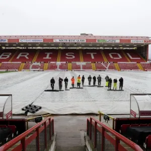Bristol City v Watford: FA Cup Third Round - Groundsmen Prepare the Pitch Bristol City v Watford: FA Cup Third Round - Groundsmen Prepare the Pitch