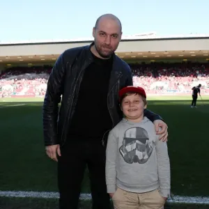 Bristol City vs Barnsley Clash at Ashton Gate, Sky Bet Championship (April 2017)