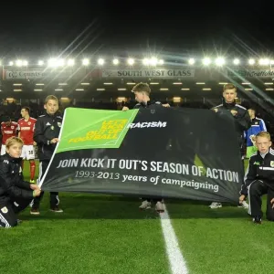 Bristol City contra Brentford: Campaña 'Kick It Out', Ashton Gate, 2013 Bristol City contra Brentford: Campaña 'Kick It Out', Ashton Gate, 2013