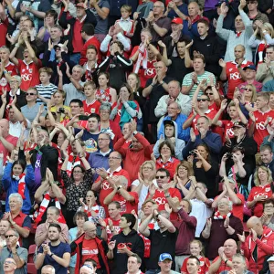 Bristol City vs Brentford: Passionate Fans at Ashton Gate, Sky Bet Championship (15/08/2015)