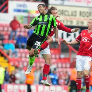 Bristol City vs Brighton: Liam Bridcutt vs Brett Pitman Battle in Championship Match, September 10, 2011 - Editorial Use Only