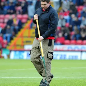 Bristol City vs. Crystal Palace: A Football Rivalry - Season 10-11