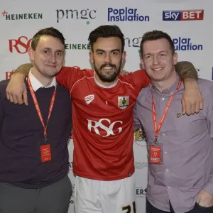 Bristol City vs Gillingham: A Sky Bet League One Battle at Ashton Gate (March 14, 2015)