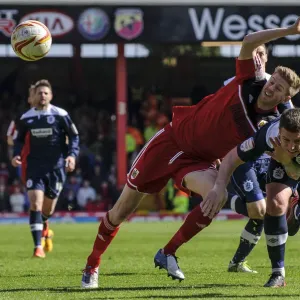 Bristol City vs. Huddersfield: Clash Between Stead and Gerrard in Championship Match