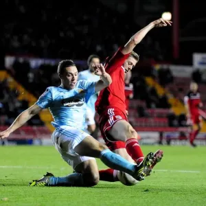 Bristol City vs Hull City: Jon Stead vs James Chester Battle in Championship Football Match Bristol City vs Hull City: Jon Stead vs James Chester Battle in Championship Football Match