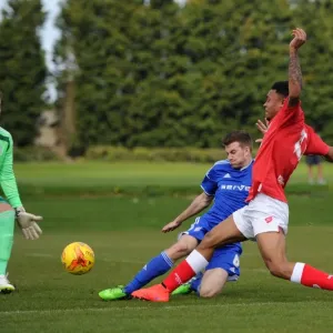 Bristol City vs Ipswich Town: Marley Bishop vs Joe Robinson - A Clash at Failand Training Ground Bristol City vs Ipswich Town: Marley Bishop vs Joe Robinson - A Clash at Failand Training Ground