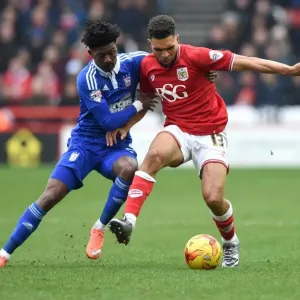 Bristol City vs Ipswich Town: Scott Golbourne and Ben Pringle Battle for Possession Bristol City vs Ipswich Town: Scott Golbourne and Ben Pringle Battle for Possession