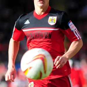 Bristol City vs Leeds United: Joe Bryan in Action at Ashton Gate, Championship Football Match, September 2012