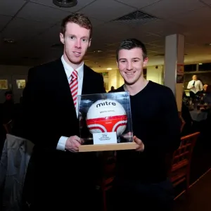 Bristol City vs Leicester City: Season 11-12 Football Showdown