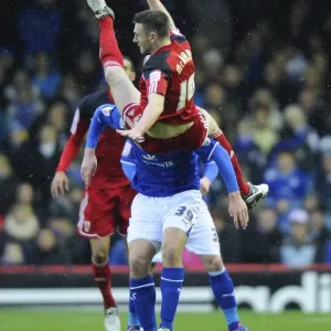 Bristol City vs Leicester City: Stephen McManus Takes a Tumble as Chris Wood Presses On
