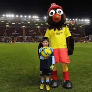 Bristol City vs Leyton Orient: Mascot and Scrumpy at Ashton Gate, 2013