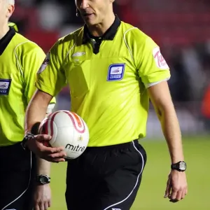 Bristol City vs. Middlesbrough, Championship Clash at Ashton Gate Stadium (Referee Darren Drysdale, 15/01/2011)