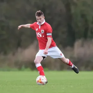 Bristol City vs Millwall: Billy Murphy in Action