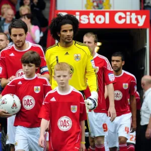 Bristol City vs Millwall: A Football Showdown - Season 10-11