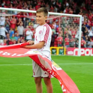 Bristol City vs Millwall: A Football Showdown - Season 10-11