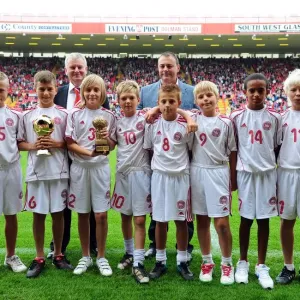 Bristol City vs Millwall: A Football Showdown - Season 10-11