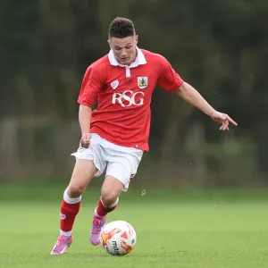 Bristol City vs Millwall: Liam Walsh in Action at Failand Training Ground, 10/11/2014