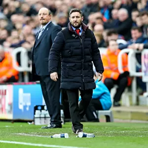 Bristol City vs Newcastle United: Lee Johnson Leads the Charge at St. James Park