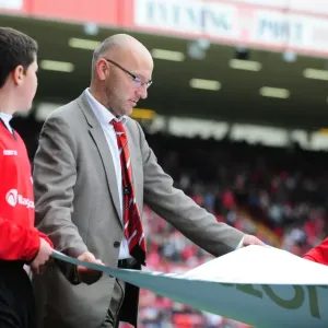Bristol City vs Norwich City Print: Season 10-11 Match Programme