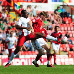 Bristol City vs Nottingham Forest: 2010-11 Season Showdown - A Football Rivalry Unfolds
