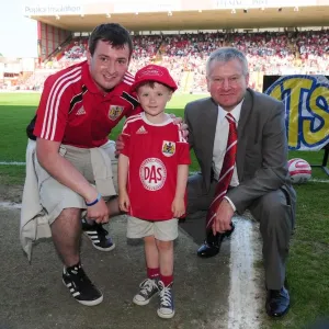 Bristol City vs. Nottingham Forest: Football Rivalry - Season 10-11