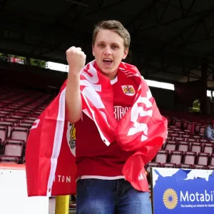 Bristol City vs Notts County Rivalry: A Football Showdown at Ashton Gate (April 2014) Bristol City vs Notts County Rivalry: A Football Showdown at Ashton Gate (April 2014)