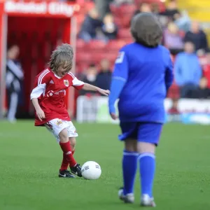 Bristol City vs Oldham Athletic: A Fierce Rivalry in Sky Bet League One - Ashton Gate, 2013 Bristol City vs Oldham Athletic: A Fierce Rivalry in Sky Bet League One - Ashton Gate, 2013