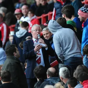 Bristol City vs Oldham Athletic: A Football Rivalry in Sky Bet League One at Ashton Gate - November 2014