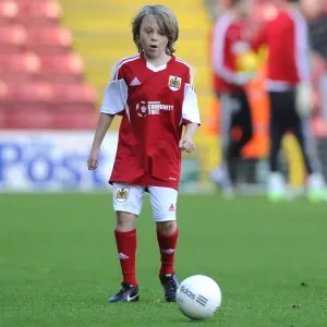 Bristol City vs Oldham Athletic: Mascots Face Off in League One Rivalry at Ashton Gate - November 2013 Bristol City vs Oldham Athletic: Mascots Face Off in League One Rivalry at Ashton Gate - November 2013