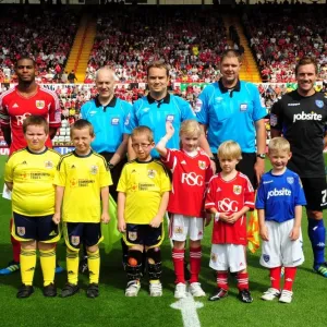 Bristol City gegen Portsmouth: Fußball-Spektakel der Saison 2011/12 Bristol City gegen Portsmouth: Fußball-Spektakel der Saison 2011/12