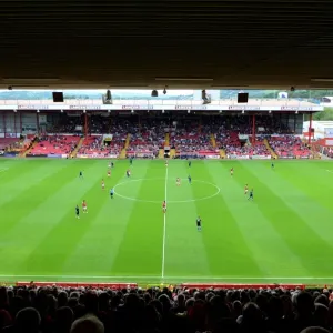Bristol City vs Portsmouth: A Football Showdown - Season 11-12