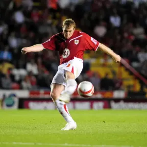 Bristol City vs QPR: A 09-10 Season Showdown (Bristol City First Team)