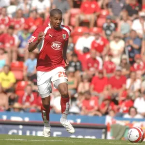 Bristol City vs QPR: Marvin Elliott in Action