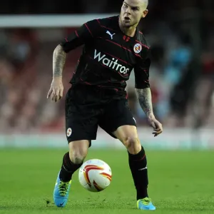 Bristol City vs Reading: Danny Guthrie in Action
