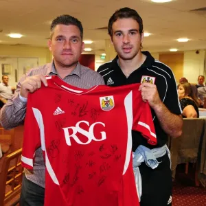 Bristol City vs Reading: Season 11-12 - The Football Showdown Bristol City vs Reading: Season 11-12 - The Football Showdown