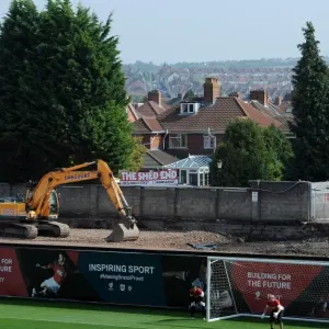 Bristol City vs Scunthorpe United: A Football Rivalry Ignites at Ashton Gate's Shed End - 6/09/14