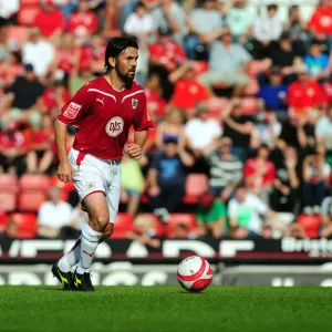 Bristol City vs Scunthorpe United: A Football Rivalry - Season 09-10