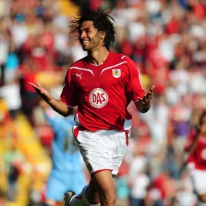 Bristol City vs Scunthorpe United: A Football Rivalry - Season 09-10
