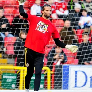 Bristol City vs Scunthorpe United: A Football Showdown - Season 10-11