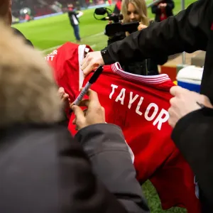Bristol City Welcomes New Signing Matty Taylor at Half Time against Sheffield Wednesday