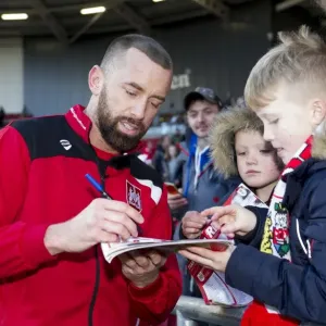 Bristol City's Aaron Wilbraham Signs Autographs Before Sky Bet Championship Match Against Reading Bristol City's Aaron Wilbraham Signs Autographs Before Sky Bet Championship Match Against Reading